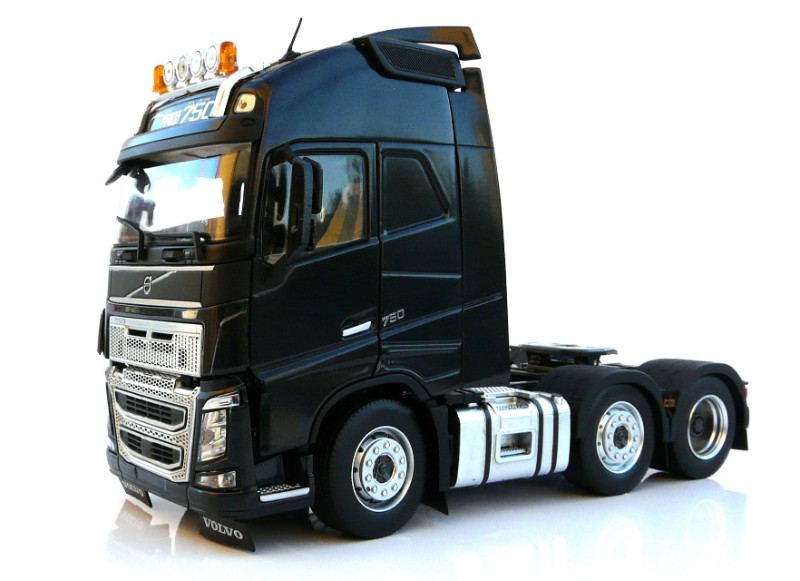 Marge Models 1811-06 - Volvo FH16 6x2 Truck Prime Mover